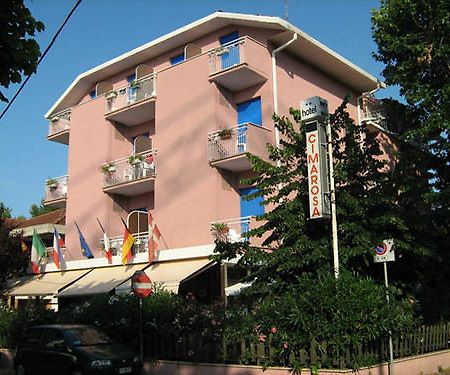 Hotel Cimarosa Riccione Bagian luar foto