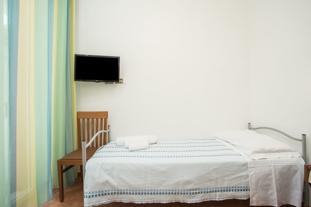 Hotel Cimarosa Riccione Bagian luar foto