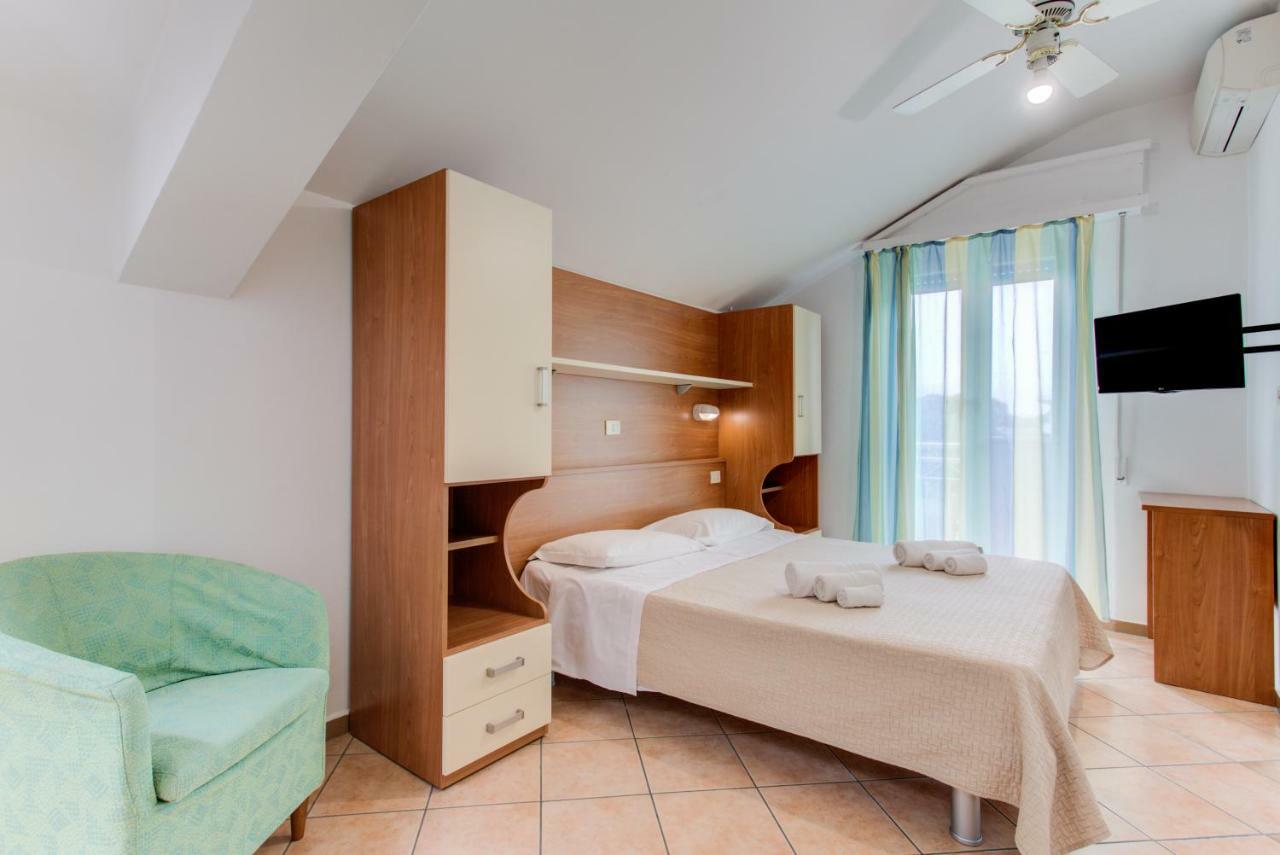 Hotel Cimarosa Riccione Ruang foto